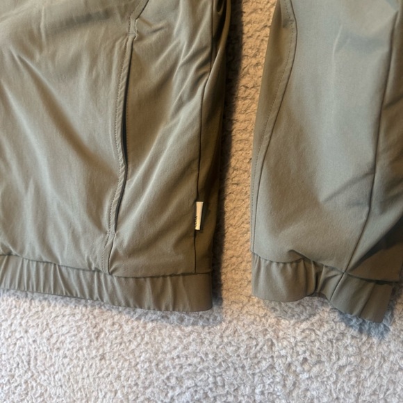 Vuori Men's Reversible Morrow Full Zip Jacket In Toast Size 2XL - Picture 2 of 16